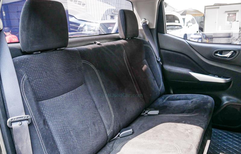 ขายรถกระบะมือสอง-nissan-นิสสัน-np-300-navara-เอ็นพี-300-นาวารา-รถปี2015-รหัส76115-9809aec5.jpg ขายรถกระบะมือสอง-nissan-นิสสัน-np-300-navara-เอ็นพี-300-นาวารา-รถปี2015-รหัส76115-9809aec5.jpg