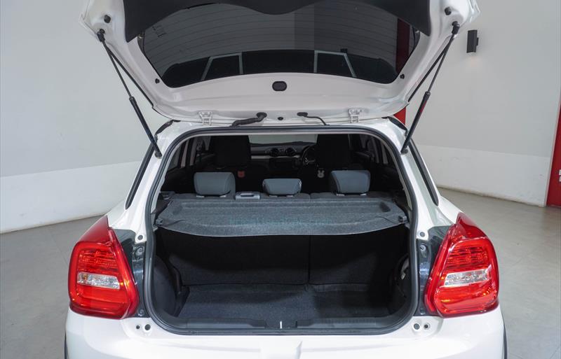 ขายรถเก๋งมือสอง-suzuki-ซูซูกิ-swift-สวิฟ-รถปี2023-รหัส76118-49c24b73.jpg ขายรถเก๋งมือสอง-suzuki-ซูซูกิ-swift-สวิฟ-รถปี2023-รหัส76118-49c24b73.jpg