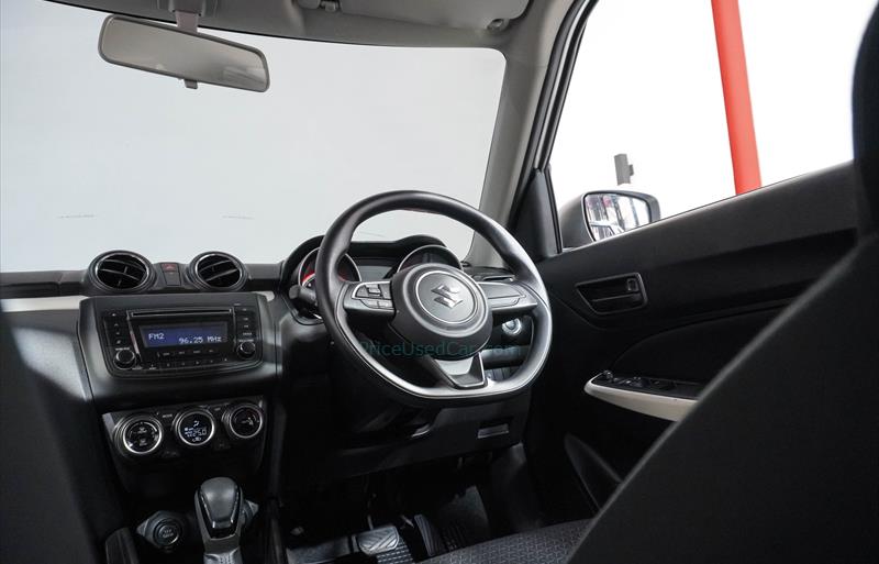 ขายรถเก๋งมือสอง-suzuki-ซูซูกิ-swift-สวิฟ-รถปี2023-รหัส76118-f3239a2c.jpg ขายรถเก๋งมือสอง-suzuki-ซูซูกิ-swift-สวิฟ-รถปี2023-รหัส76118-f3239a2c.jpg