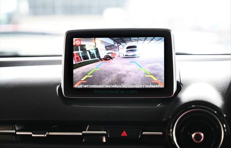 ขายรถเก๋งมือสอง-mazda-มาสด้า-2-สอง-รถปี2015-รหัส76130-3d0c11e8.jpg ขายรถเก๋งมือสอง-mazda-มาสด้า-2-สอง-รถปี2015-รหัส76130-3d0c11e8.jpg