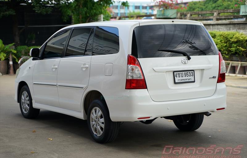 ขายรถตู้มือสอง toyota innova รถปี2013 รหัส 76140 รูปที่3