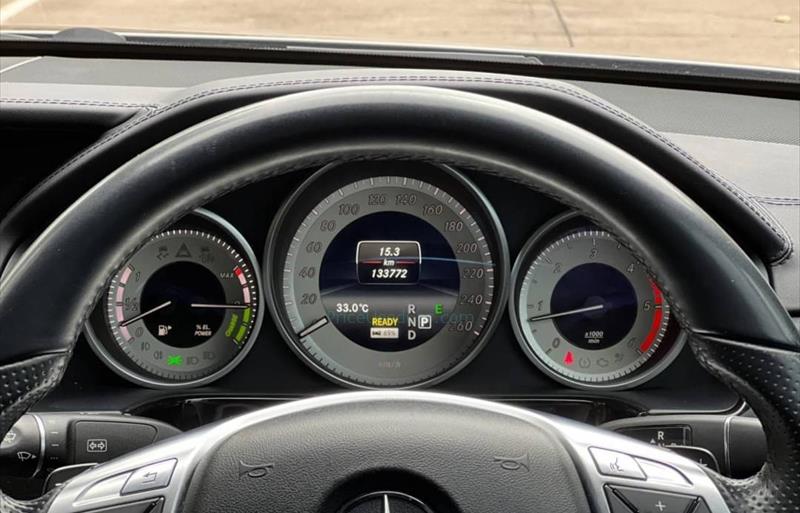 ขายรถเก๋งมือสอง-mercedes-benz-เมอร์เซเดสเบนซ์-e300-อีสามศูนย์ศูนย์-รถปี2015-รหัส76203-96c46638.jpg ขายรถเก๋งมือสอง-mercedes-benz-เมอร์เซเดสเบนซ์-e300-อีสามศูนย์ศูนย์-รถปี2015-รหัส76203-96c46638.jpg