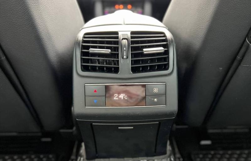ขายรถเก๋งมือสอง-mercedes-benz-เมอร์เซเดสเบนซ์-e300-อีสามศูนย์ศูนย์-รถปี2015-รหัส76203-eaae50be.jpg ขายรถเก๋งมือสอง-mercedes-benz-เมอร์เซเดสเบนซ์-e300-อีสามศูนย์ศูนย์-รถปี2015-รหัส76203-eaae50be.jpg