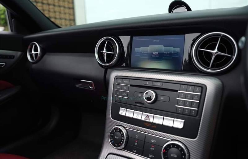 ขายรถเก๋งมือสอง-mercedes-benz-เมอร์เซเดสเบนซ์-slc300-รถปี2018-รหัส76204-7c5e1efd.jpg ขายรถเก๋งมือสอง-mercedes-benz-เมอร์เซเดสเบนซ์-slc300-รถปี2018-รหัส76204-7c5e1efd.jpg