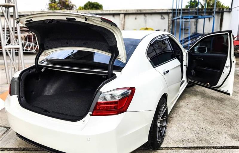 ขายรถเก๋งมือสอง-honda-ฮอนด้า-accord-แอคคอร์ด-รถปี2013-รหัส76226-ff401742.jpg ขายรถเก๋งมือสอง-honda-ฮอนด้า-accord-แอคคอร์ด-รถปี2013-รหัส76226-ff401742.jpg