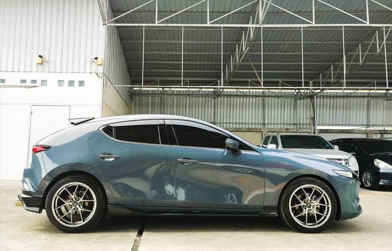 ขายรถเก๋งมือสอง-mazda-มาสด้า-3-สาม-รถปี2019-รหัส76233-c910550e.jpg ขายรถเก๋งมือสอง-mazda-มาสด้า-3-สาม-รถปี2019-รหัส76233-c910550e.jpg