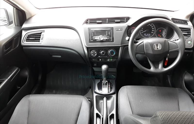 ขายรถเก๋งมือสอง-honda-ฮอนด้า-city-ซิตี้-รถปี2018-รหัส76261-3ba6ecd7.jpg ขายรถเก๋งมือสอง-honda-ฮอนด้า-city-ซิตี้-รถปี2018-รหัส76261-3ba6ecd7.jpg