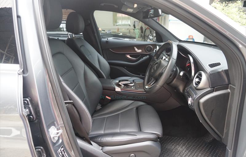 ขายรถเก๋งมือสอง-mercedes-benz-เมอร์เซเดสเบนซ์-glc250-จีแอลซีสองห้าศูนย์-รถปี2017-รหัส76263-06d3bfc9.jpg ขายรถเก๋งมือสอง-mercedes-benz-เมอร์เซเดสเบนซ์-glc250-จีแอลซีสองห้าศูนย์-รถปี2017-รหัส76263-06d3bfc9.jpg