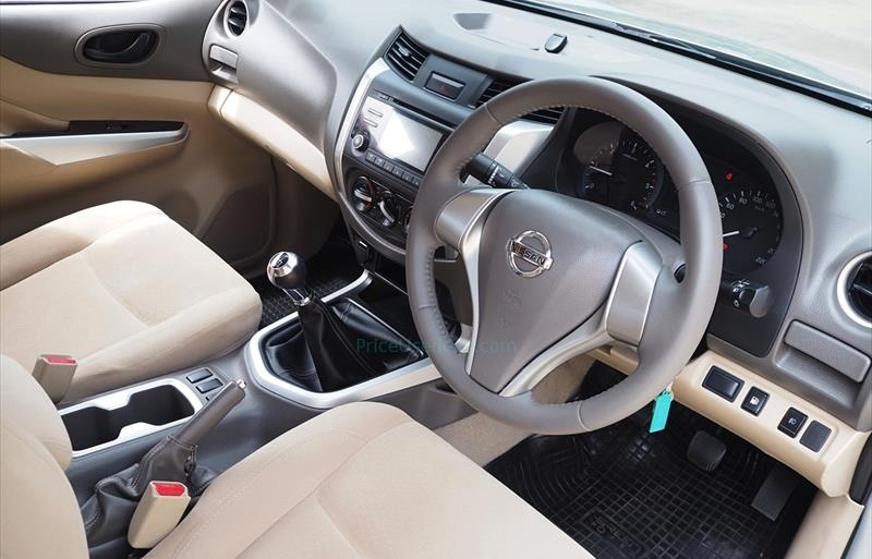 ขายรถกระบะมือสอง-nissan-นิสสัน-frontier-navara-ฟรอนเทียร์-นาวาร่า-รถปี2016-รหัส76332-3189642e.jpg ขายรถกระบะมือสอง-nissan-นิสสัน-frontier-navara-ฟรอนเทียร์-นาวาร่า-รถปี2016-รหัส76332-3189642e.jpg