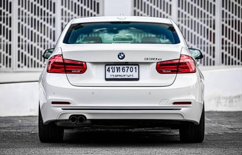ขายรถเก๋งมือสอง-bmw-บีเอ็มดับบลิว-330e-รถปี2018-รหัส76346-bb39f353.jpg ขายรถเก๋งมือสอง-bmw-บีเอ็มดับบลิว-330e-รถปี2018-รหัส76346-bb39f353.jpg