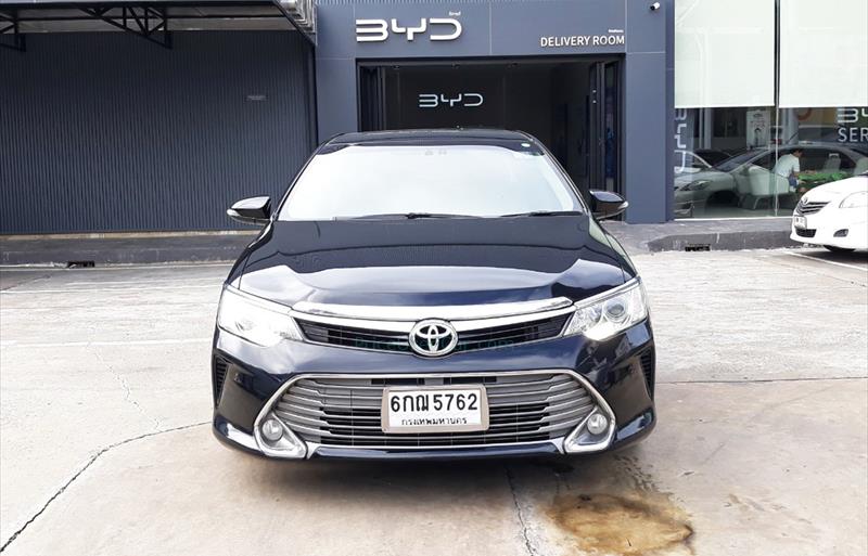 ขายรถเก๋งมือสอง-toyota-โตโยต้า-camry-คัมรี่-รถปี2017-รหัส76355-a37446c1.jpg ขายรถเก๋งมือสอง-toyota-โตโยต้า-camry-คัมรี่-รถปี2017-รหัส76355-a37446c1.jpg