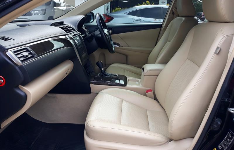 ขายรถเก๋งมือสอง-toyota-โตโยต้า-camry-คัมรี่-รถปี2017-รหัส76355-cec0ad92.jpg ขายรถเก๋งมือสอง-toyota-โตโยต้า-camry-คัมรี่-รถปี2017-รหัส76355-cec0ad92.jpg