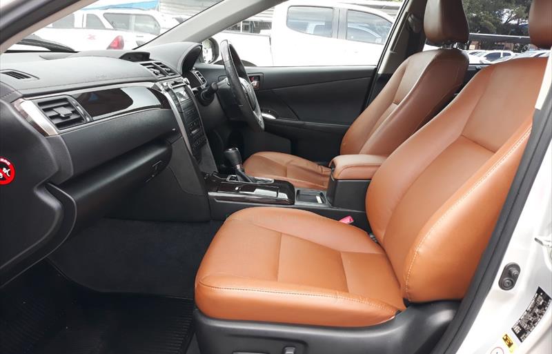 ขายรถเก๋งมือสอง-toyota-โตโยต้า-camry-คัมรี่-รถปี2017-รหัส76398-ee2f1cee.jpg ขายรถเก๋งมือสอง-toyota-โตโยต้า-camry-คัมรี่-รถปี2017-รหัส76398-ee2f1cee.jpg