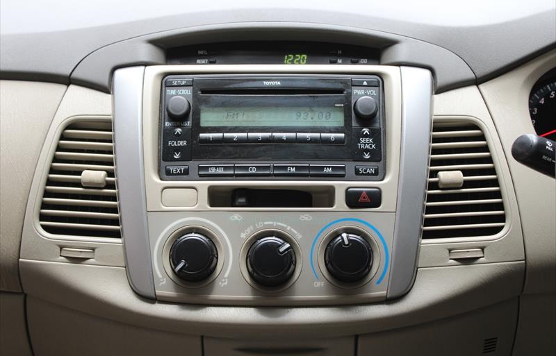 ขายรถตู้มือสอง-toyota-โตโยต้า-innova-อินโนวา-รถปี2012-รหัส76399-a93c8379.jpg ขายรถตู้มือสอง-toyota-โตโยต้า-innova-อินโนวา-รถปี2012-รหัส76399-a93c8379.jpg