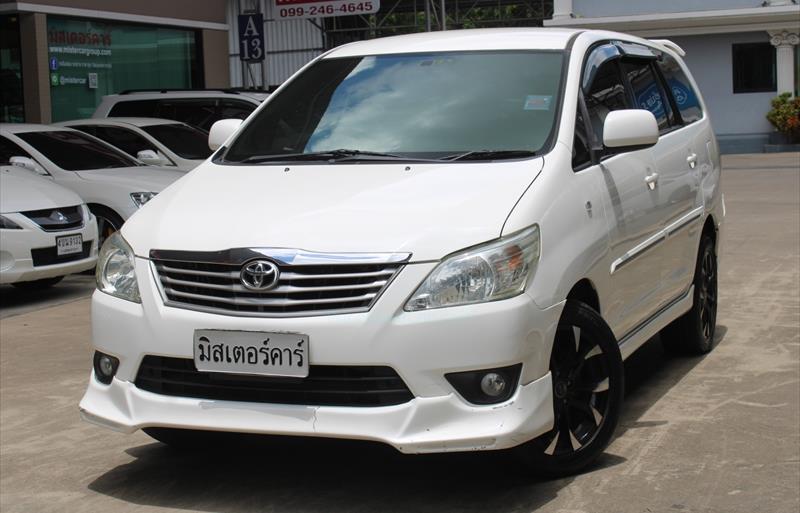 รถตู้มือสอง TOYOTA INNOVA รถปี 2012