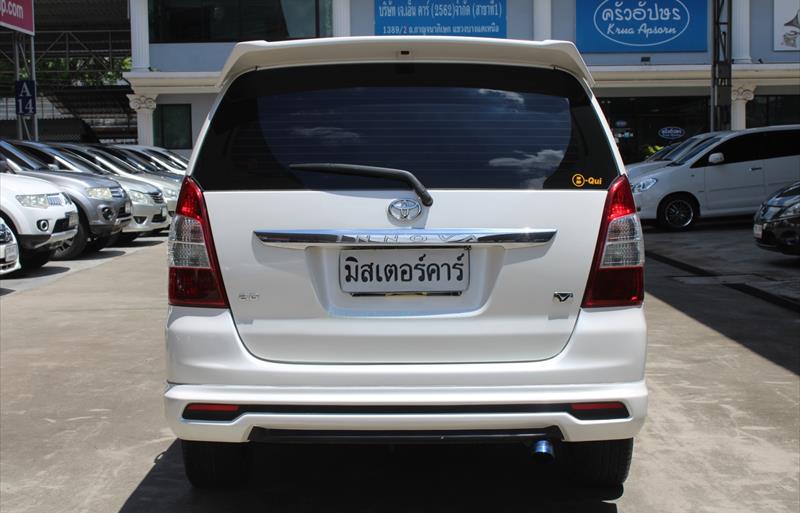 ขายรถตู้มือสอง toyota innova รถปี2015 รหัส 76400 รูปที่4