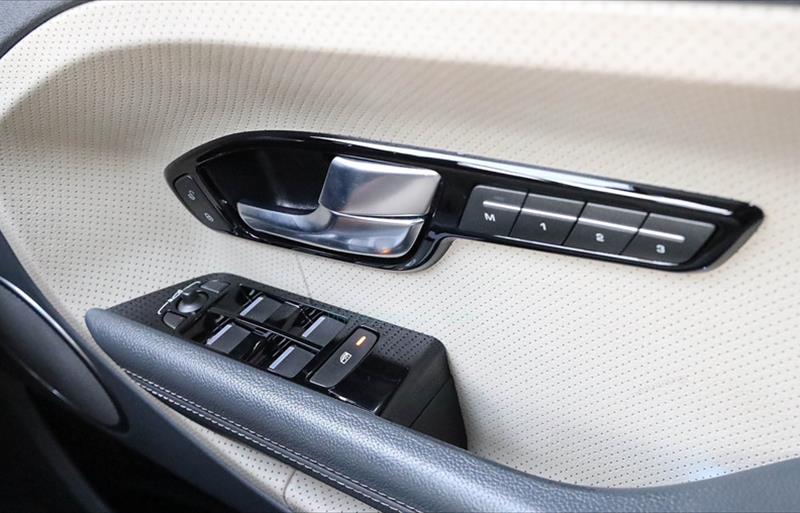 ขายรถ-suv-มือสอง-land-rover-แลนด์โรเวอร์-range-rover-รถปี2012-รหัส76424-15cef84a.jpg ขายรถ-suv-มือสอง-land-rover-แลนด์โรเวอร์-range-rover-รถปี2012-รหัส76424-15cef84a.jpg