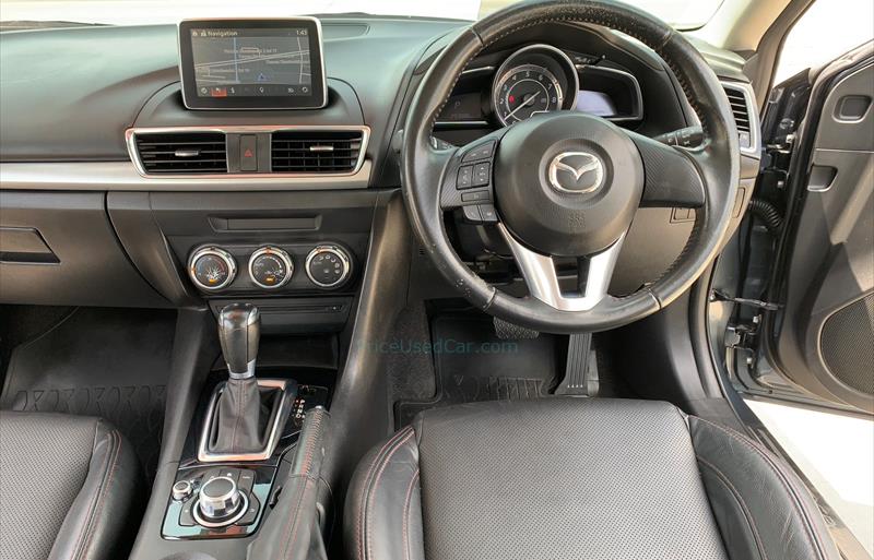 ขายรถเก๋งมือสอง-mazda-มาสด้า-3-สาม-รถปี2015-รหัส76433-da77a32e.jpg ขายรถเก๋งมือสอง-mazda-มาสด้า-3-สาม-รถปี2015-รหัส76433-da77a32e.jpg