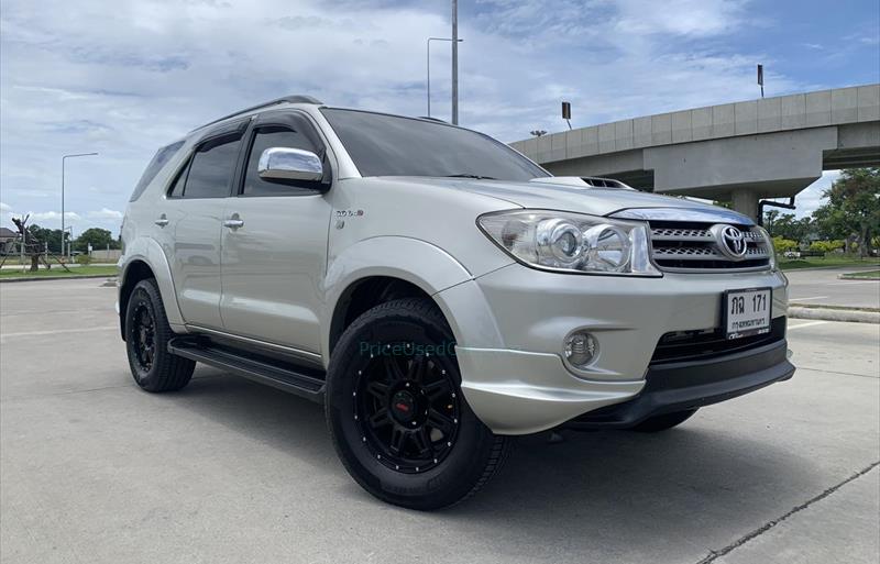 รถอเนกประสงค์มือสอง TOYOTA FORTUNER รถปี 2011