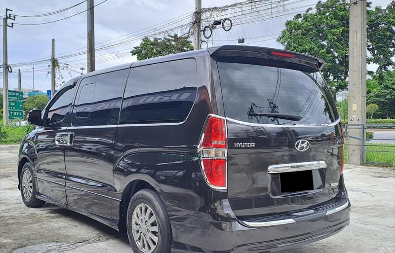 ขายรถตู้มือสอง-hyundai-ฮุนได-h-1-เอชวัน-รถปี2017-รหัส76483-3776e40a.jpg ขายรถตู้มือสอง-hyundai-ฮุนได-h-1-เอชวัน-รถปี2017-รหัส76483-3776e40a.jpg