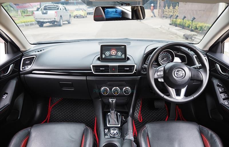 ขายรถเก๋งมือสอง-mazda-มาสด้า-3-สาม-รถปี2015-รหัส76489-e3682bf5.jpg ขายรถเก๋งมือสอง-mazda-มาสด้า-3-สาม-รถปี2015-รหัส76489-e3682bf5.jpg