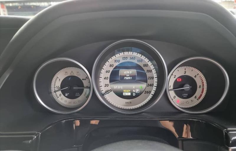 ขายรถเก๋งมือสอง-mercedes-benz-เมอร์เซเดสเบนซ์-e300-อีสามศูนย์ศูนย์-รถปี2014-รหัส76494-ca11f89f.jpg ขายรถเก๋งมือสอง-mercedes-benz-เมอร์เซเดสเบนซ์-e300-อีสามศูนย์ศูนย์-รถปี2014-รหัส76494-ca11f89f.jpg