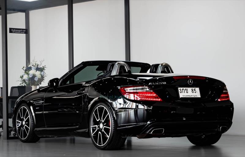 ขายรถเก๋งมือสอง-mercedes-benz-เมอร์เซเดสเบนซ์-slk200-รถปี2017-รหัส76511-6a4ae452.jpg ขายรถเก๋งมือสอง-mercedes-benz-เมอร์เซเดสเบนซ์-slk200-รถปี2017-รหัส76511-6a4ae452.jpg