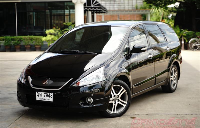 รถตู้มือสอง MITSUBISHI SPACE WAGON รถปี 2011