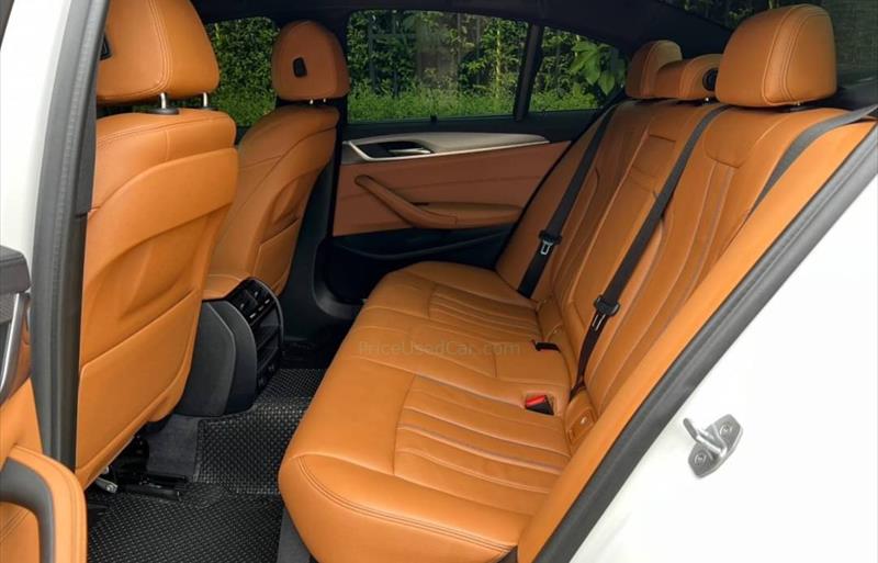ขายรถเก๋งมือสอง-bmw-บีเอ็มดับบลิว-520d-ห้าสองศูนย์ดี-รถปี2020-รหัส76569-46b36d28.jpg ขายรถเก๋งมือสอง-bmw-บีเอ็มดับบลิว-520d-ห้าสองศูนย์ดี-รถปี2020-รหัส76569-46b36d28.jpg