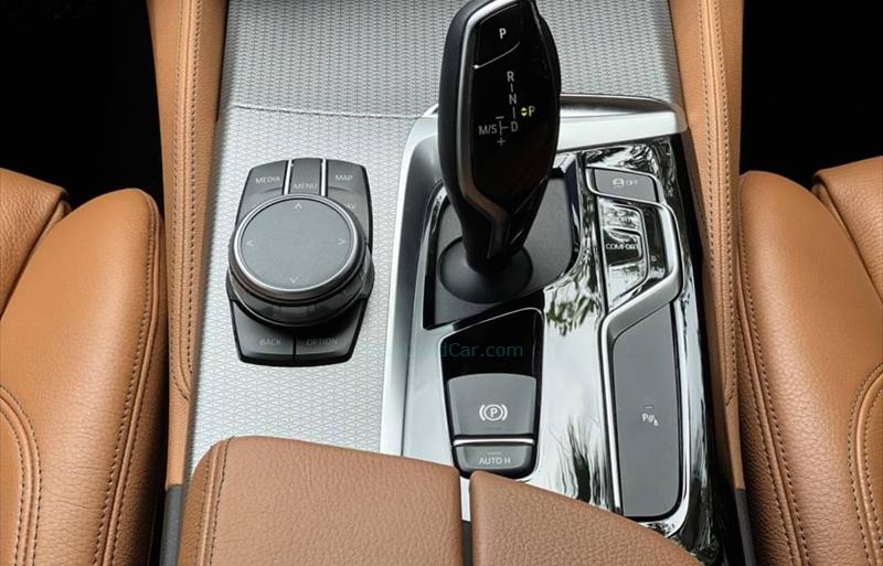 ขายรถเก๋งมือสอง-bmw-บีเอ็มดับบลิว-520d-ห้าสองศูนย์ดี-รถปี2020-รหัส76569-7c78eb6b.jpg ขายรถเก๋งมือสอง-bmw-บีเอ็มดับบลิว-520d-ห้าสองศูนย์ดี-รถปี2020-รหัส76569-7c78eb6b.jpg