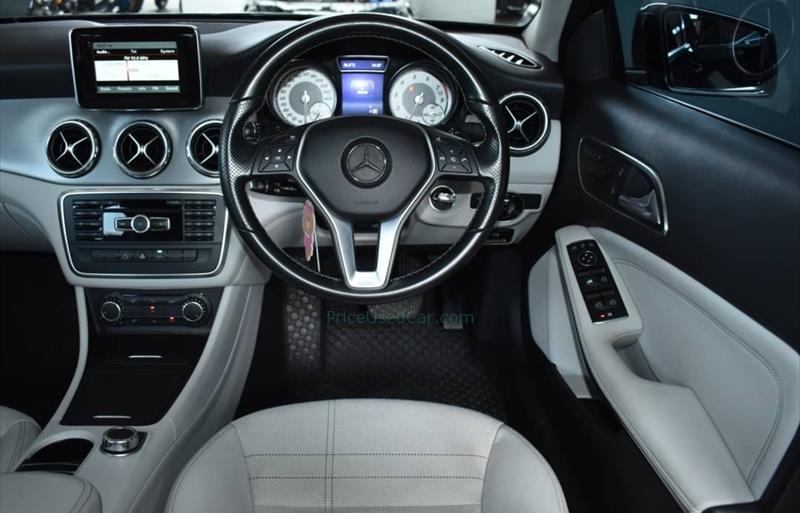 ขายรถเก๋งมือสอง-mercedes-benz-เมอร์เซเดสเบนซ์-gla200-รถปี2014-รหัส76589-4c7497b1.jpg ขายรถเก๋งมือสอง-mercedes-benz-เมอร์เซเดสเบนซ์-gla200-รถปี2014-รหัส76589-4c7497b1.jpg