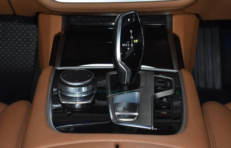 ขายรถเก๋งมือสอง-bmw-บีเอ็มดับบลิว-730ld-รถปี2017-รหัส76626-60ae7dc4.jpg ขายรถเก๋งมือสอง-bmw-บีเอ็มดับบลิว-730ld-รถปี2017-รหัส76626-60ae7dc4.jpg