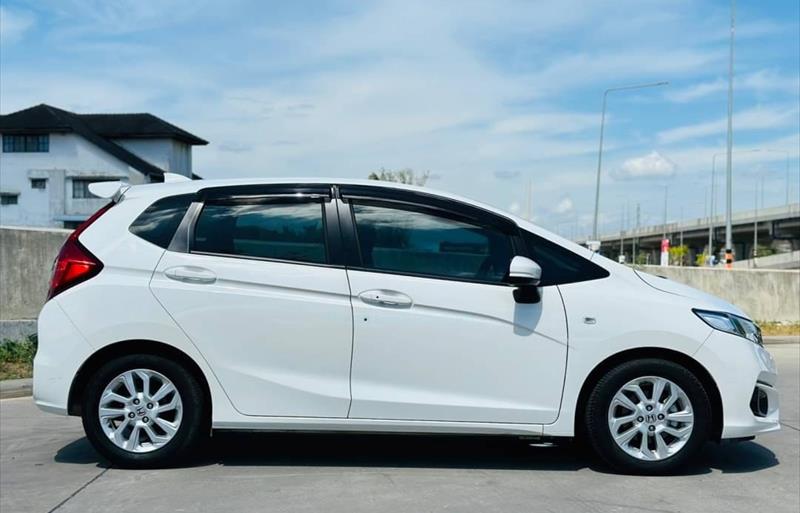 ขายรถเก๋งมือสอง-honda-ฮอนด้า-jazz-แจ๊ส-รถปี2020-รหัส76644-3c6f551f.jpg ขายรถเก๋งมือสอง-honda-ฮอนด้า-jazz-แจ๊ส-รถปี2020-รหัส76644-3c6f551f.jpg