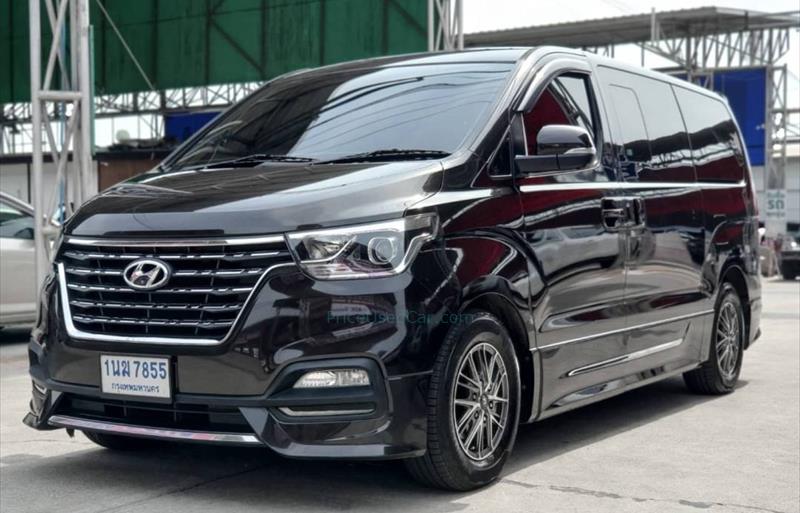 รถตู้มือสอง HYUNDAI H-1 รถปี 2019
