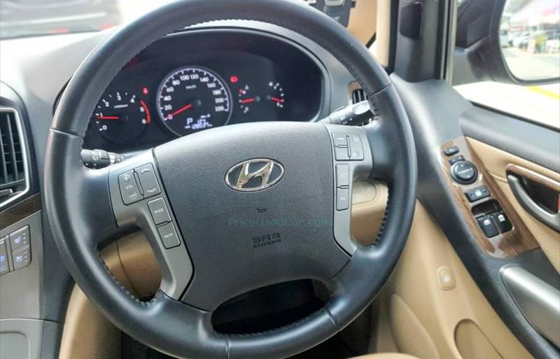 ขายรถตู้มือสอง-hyundai-ฮุนได-h-1-เอชวัน-รถปี2019-รหัส76648-d3f1f954.jpg ขายรถตู้มือสอง-hyundai-ฮุนได-h-1-เอชวัน-รถปี2019-รหัส76648-d3f1f954.jpg