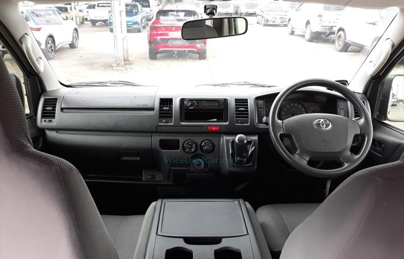 ขายรถตู้มือสอง-toyota-โตโยต้า-hiace-ไฮเอซ-รถปี2018-รหัส76684-64923821.jpg ขายรถตู้มือสอง-toyota-โตโยต้า-hiace-ไฮเอซ-รถปี2018-รหัส76684-64923821.jpg