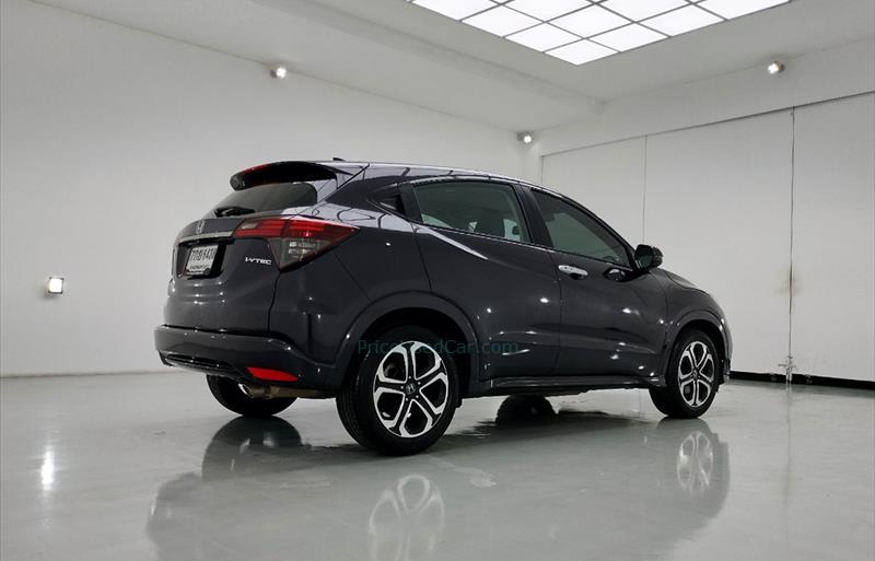 ขายรถ-suv-มือสอง-honda-ฮอนด้า-hr-v-เอชอาร์วี-รถปี2018-รหัส76711-8ef1d40a.jpg ขายรถ-suv-มือสอง-honda-ฮอนด้า-hr-v-เอชอาร์วี-รถปี2018-รหัส76711-8ef1d40a.jpg