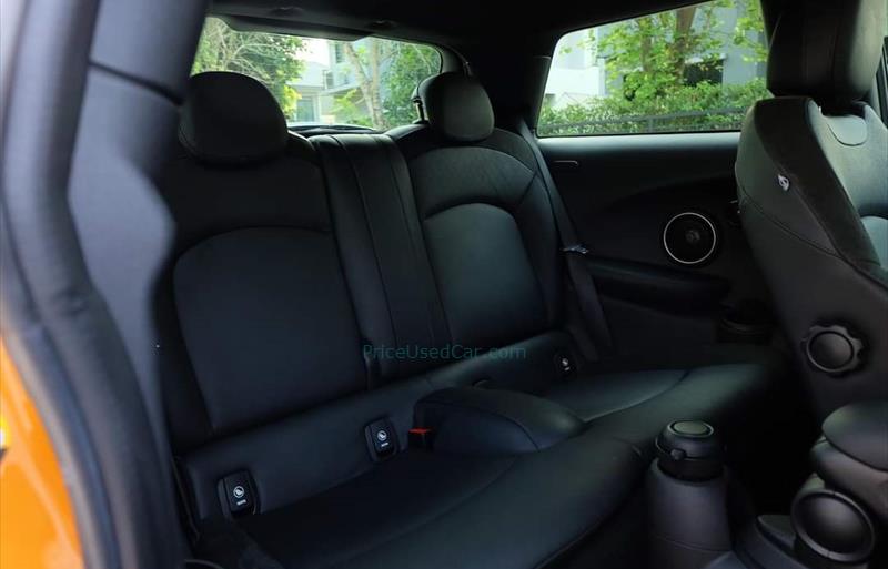 ขายรถเก๋งมือสอง-mini-มินิ-cooper-คูเปอร์-รถปี2015-รหัส76712-86439d36.jpg ขายรถเก๋งมือสอง-mini-มินิ-cooper-คูเปอร์-รถปี2015-รหัส76712-86439d36.jpg