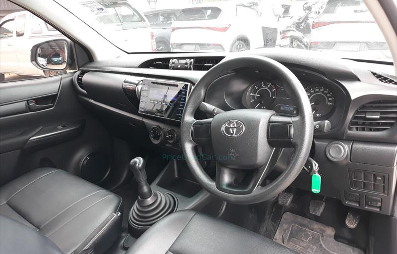 ขายรถกระบะมือสอง toyota hilux-revo รถปี2019 รหัส 76713 รูปที่9