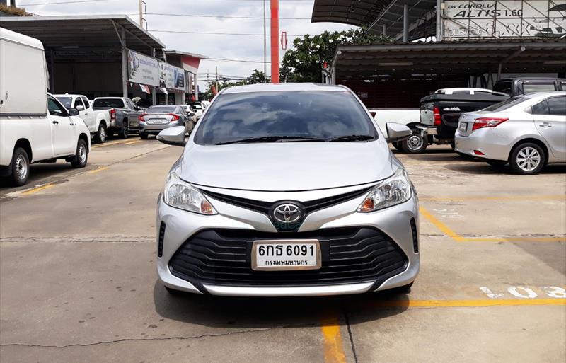 ขายรถเก๋งมือสอง toyota vios รถปี2017 รหัส 76714 รูปที่2