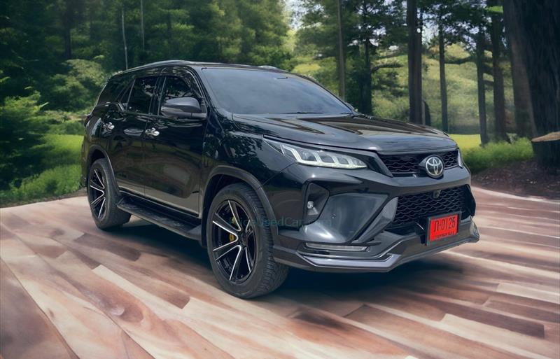 รถ SUV มือสอง  TOYOTA FORTUNER 2.8 V 4WD รถปี2020