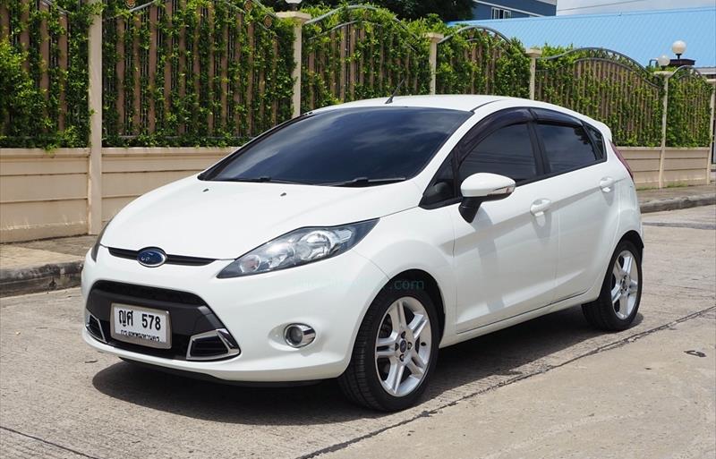 รถเก๋งมือสอง FORD FIESTA รถปี 2012