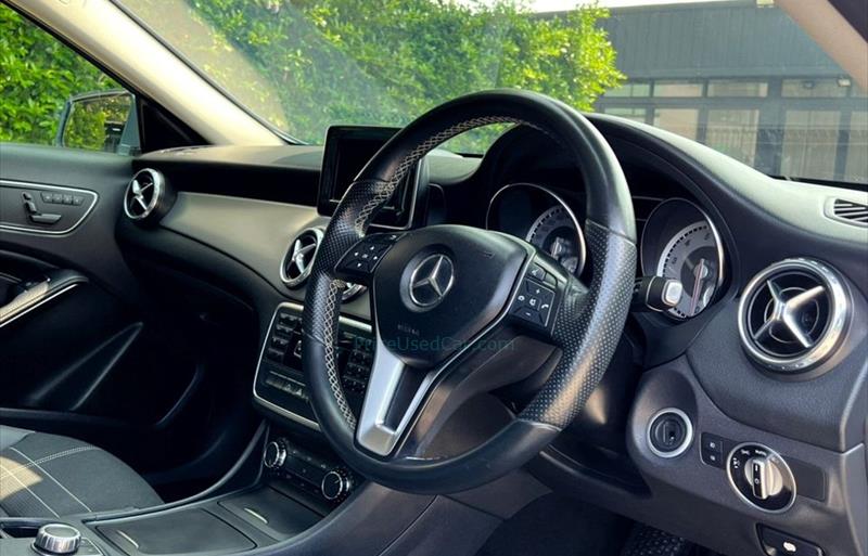 ขายรถ-suv-มือสอง-mercedes-benz-เมอร์เซเดสเบนซ์-gla-200-จีแอลเอ200-รถปี2015-รหัส76755-846fa644.jpg ขายรถ-suv-มือสอง-mercedes-benz-เมอร์เซเดสเบนซ์-gla-200-จีแอลเอ200-รถปี2015-รหัส76755-846fa644.jpg