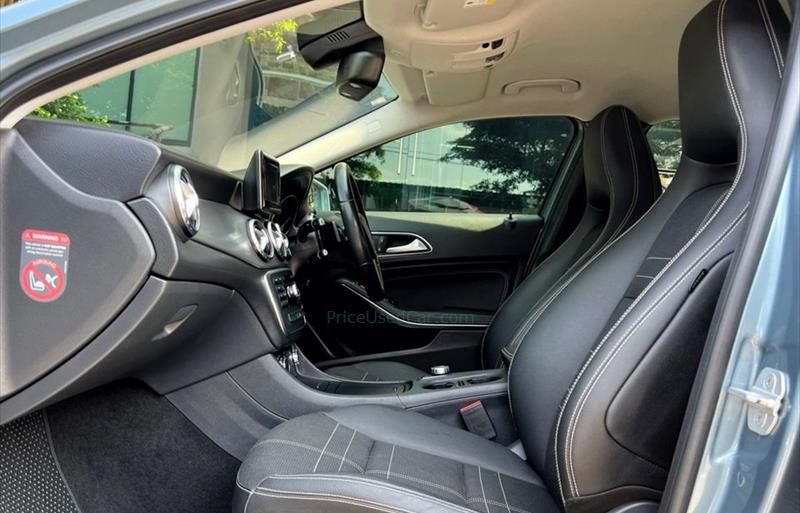 ขายรถ-suv-มือสอง-mercedes-benz-เมอร์เซเดสเบนซ์-gla-200-จีแอลเอ200-รถปี2015-รหัส76755-e0e6661c.jpg ขายรถ-suv-มือสอง-mercedes-benz-เมอร์เซเดสเบนซ์-gla-200-จีแอลเอ200-รถปี2015-รหัส76755-e0e6661c.jpg