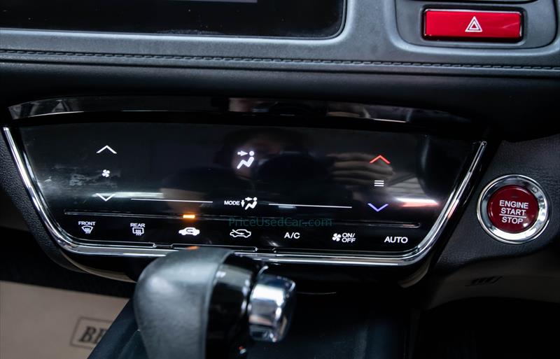 ขายรถ-suv-มือสอง-honda-ฮอนด้า-hr-v-เอชอาร์วี-รถปี2016-รหัส76756-c559ffc4.jpg ขายรถ-suv-มือสอง-honda-ฮอนด้า-hr-v-เอชอาร์วี-รถปี2016-รหัส76756-c559ffc4.jpg