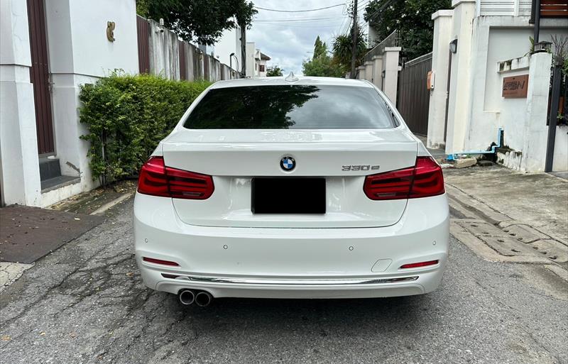 ขายรถเก๋งมือสอง bmw 330e รถปี2017 รหัส 76830 รูปที่3 ขายรถเก๋งมือสอง bmw 330e รถปี2017 รหัส 76830 รูปที่3