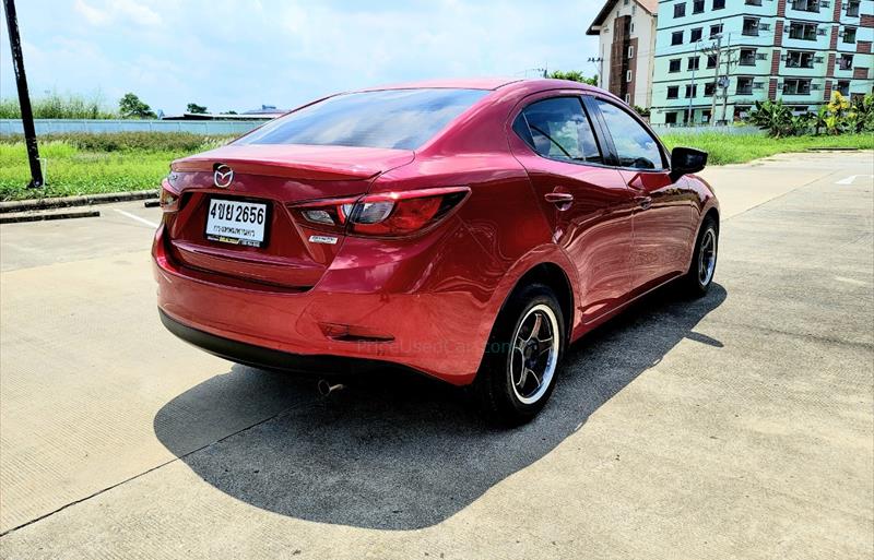 ขายรถเก๋งมือสอง-mazda-มาสด้า-2-สอง-รถปี2019-รหัส76857-10c13f0d.jpg ขายรถเก๋งมือสอง-mazda-มาสด้า-2-สอง-รถปี2019-รหัส76857-10c13f0d.jpg