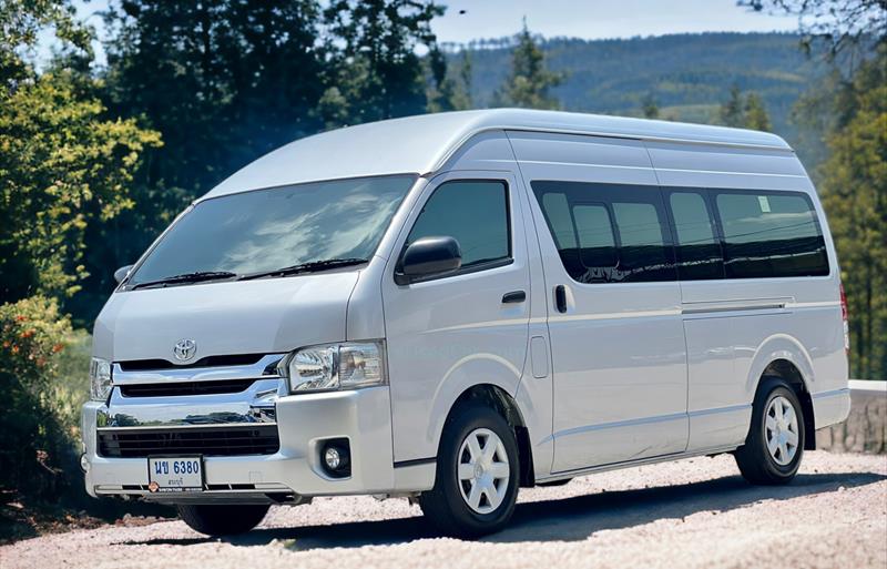 รถตู้มือสอง  TOYOTA COMMUTER 3.0 รถปี2019