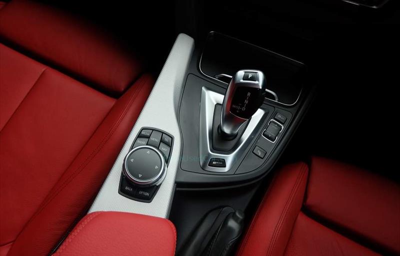 ขายรถเก๋งมือสอง-bmw-บีเอ็มดับบลิว-330e-รถปี2017-รหัส76915-70a6d7d9.jpg ขายรถเก๋งมือสอง-bmw-บีเอ็มดับบลิว-330e-รถปี2017-รหัส76915-70a6d7d9.jpg
