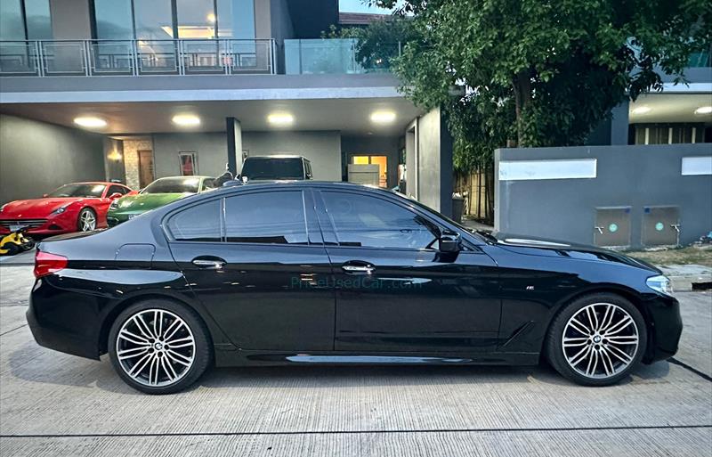 ขายรถเก๋งมือสอง-bmw-บีเอ็มดับบลิว-530i-รถปี2017-รหัส76932-27471f56.jpg ขายรถเก๋งมือสอง-bmw-บีเอ็มดับบลิว-530i-รถปี2017-รหัส76932-27471f56.jpg